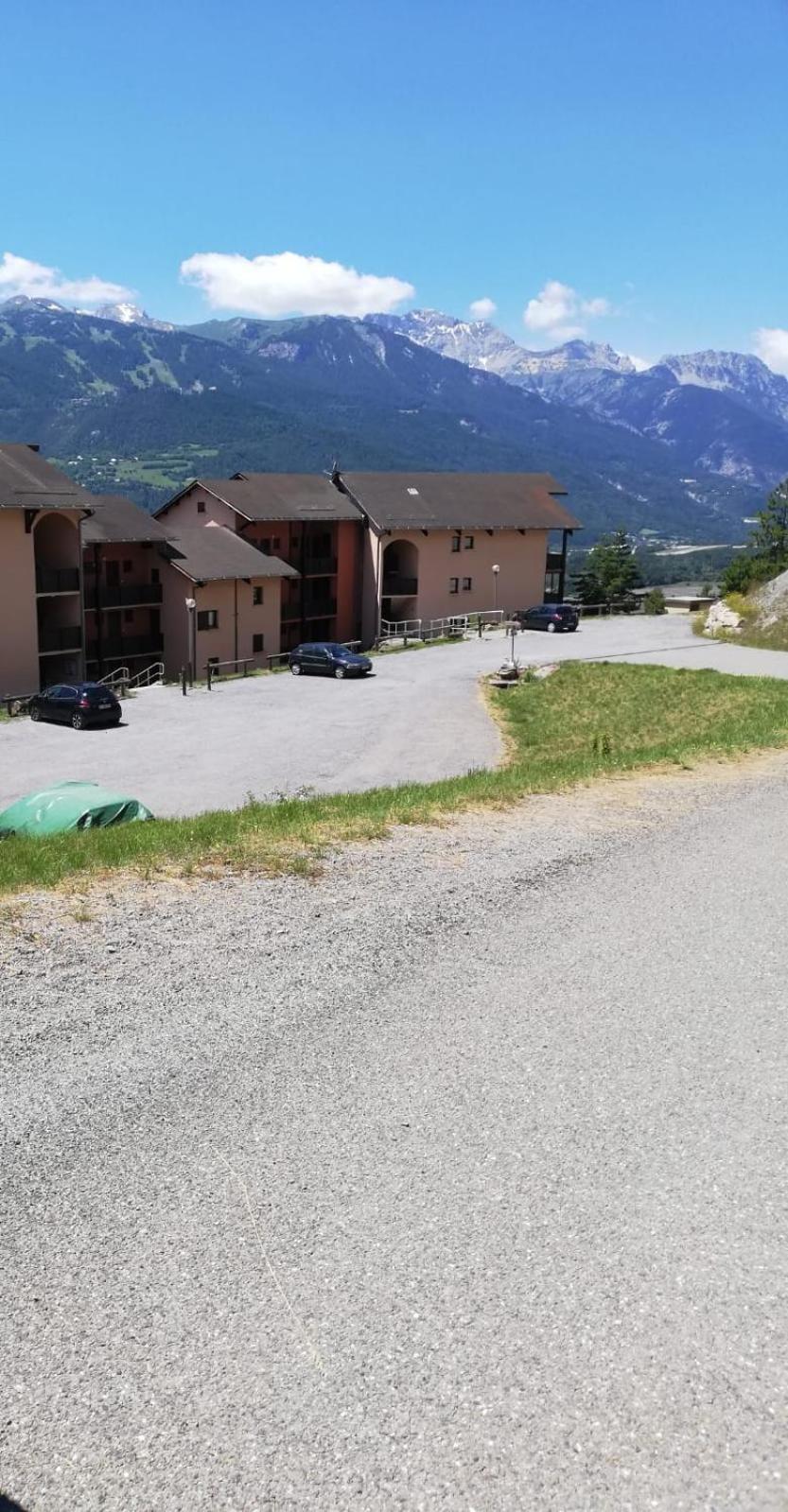 App Vue Montagne Barcelonnette Proche Piscine Rando Riviere Nature Buitenkant foto
